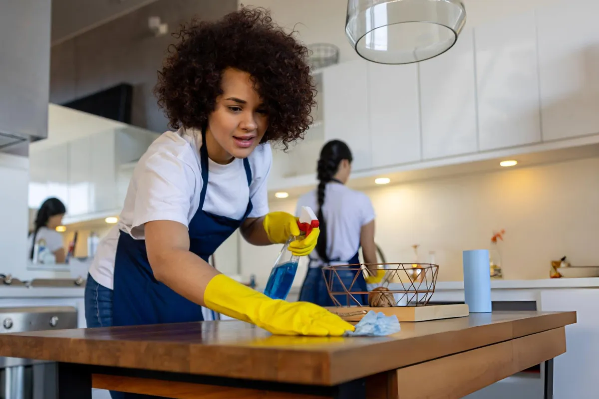 Read more about the article Share How A Famous Person Does Something In Cleaning Business niche